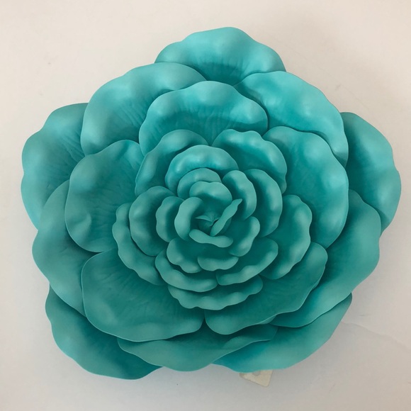 Other - Pretty Turquoise 3-D wall Hanging Flower